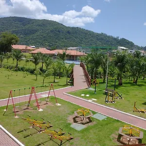 https://apto-2-quartos-com-ar-cond-wi-fi-netflix-e-area-de-lazer.santa-catarina-brasil.com